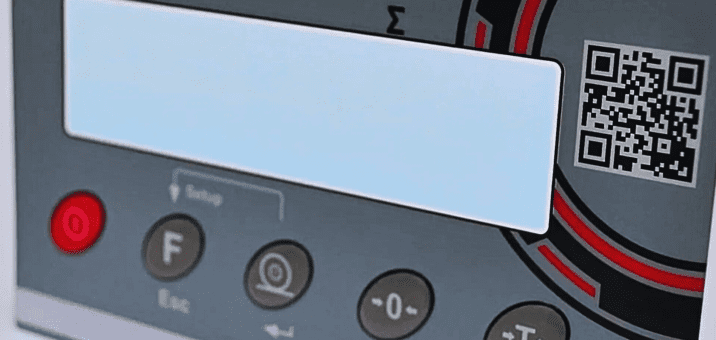 Zastosowanie frontów foliowych z kodem QR