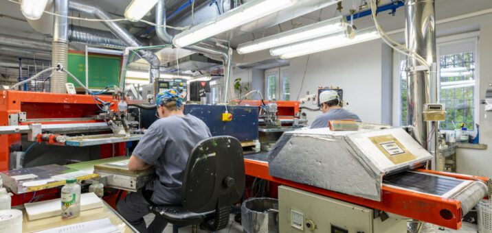 Foil Keyboards With High Chemical Resistance: What Materials Ensure Durability in Aggressive Environments?