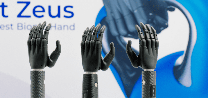 TVP pokazała bioniczną rękę Zeus z technologią Qwerty
