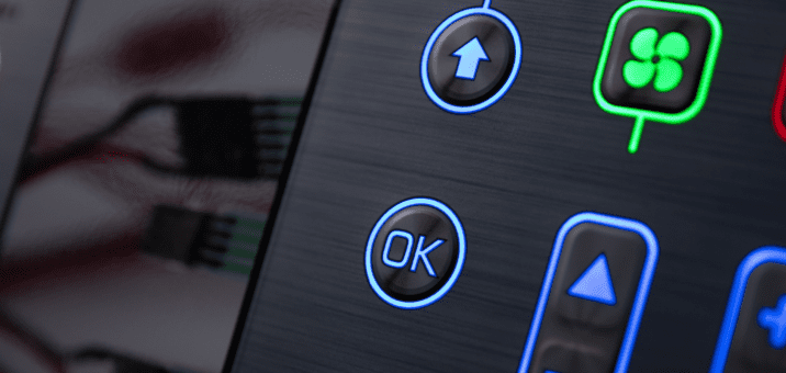 Tłoczenie przycisków – techniki embossingu i ich wpływ na funkcjonalność